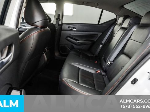 Used 2023 Nissan Altima 2.5 SR w/ SR Premium Package image 19