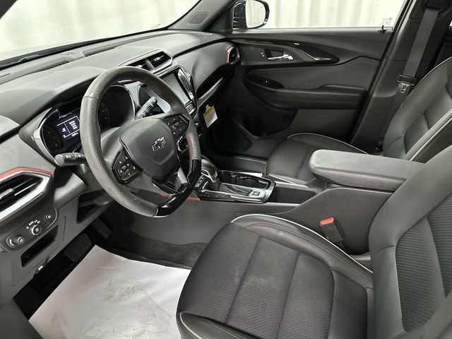 Used 2023 Chevrolet TrailBlazer RS w/ Convenience Package AWD/4WD image 14