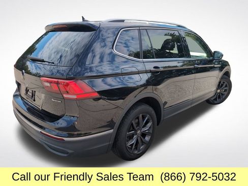 Used 2024 Volkswagen Tiguan SE AWD/4WD image 6