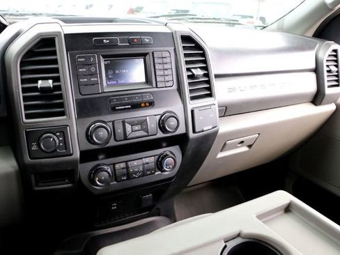 Used 2019 Ford F250 XL w/ STX Appearance Package image 16