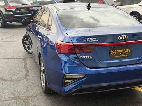 Used 2019 Kia Forte LXS FWD image 19