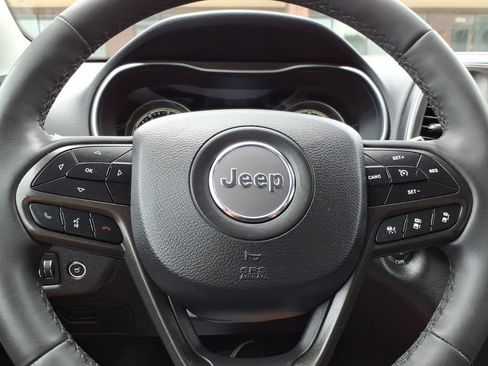 Used 2023 Jeep Cherokee Trailhawk w/ Trailer Tow Group AWD/4WD image 21