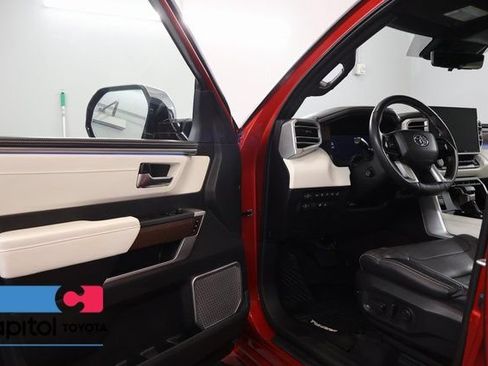 Used 2024 Toyota Tundra Capstone AWD/4WD image 8