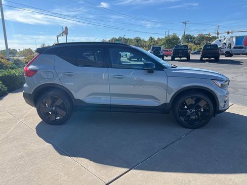 New 2026 Volvo XC40 B5 Ultra w/ Protection Package Premier AWD/4WD image 7
