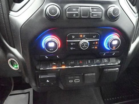 Used 2020 Chevrolet Silverado 1500 LTZ w/ Safety Package AWD/4WD image 41