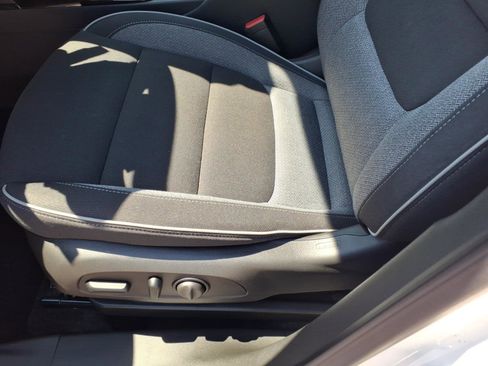 Certified 2023 Chevrolet TrailBlazer LT w/ Convenience Package image 8