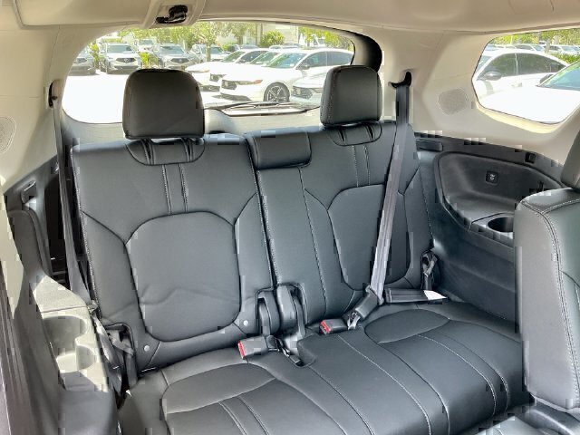 New 2026 Honda Pilot Touring image 13