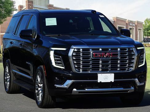 Used 2025 GMC Yukon Denali image 3