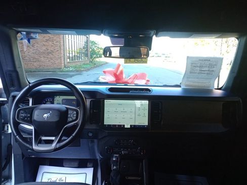 Used 2022 Ford Bronco Outer Banks image 16