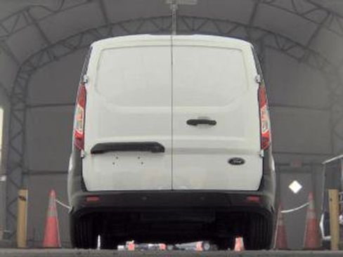 Used 2022 Ford Transit Connect XL FWD image 9
