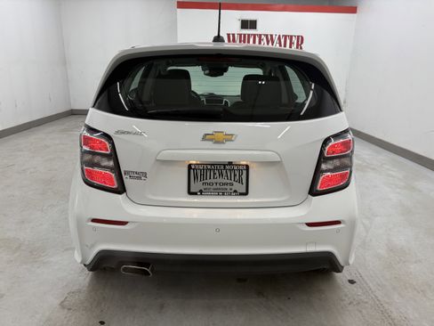 Used 2020 Chevrolet Sonic LT FWD image 3