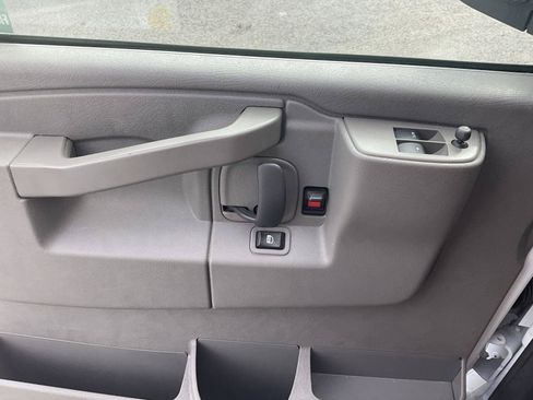 Used 2025 GMC Savana 2500 w/ Driver Convenience Package RWD image 13