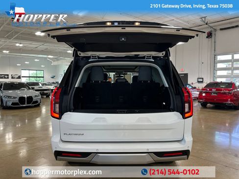 Used 2025 Ford Expedition Platinum AWD/4WD image 56