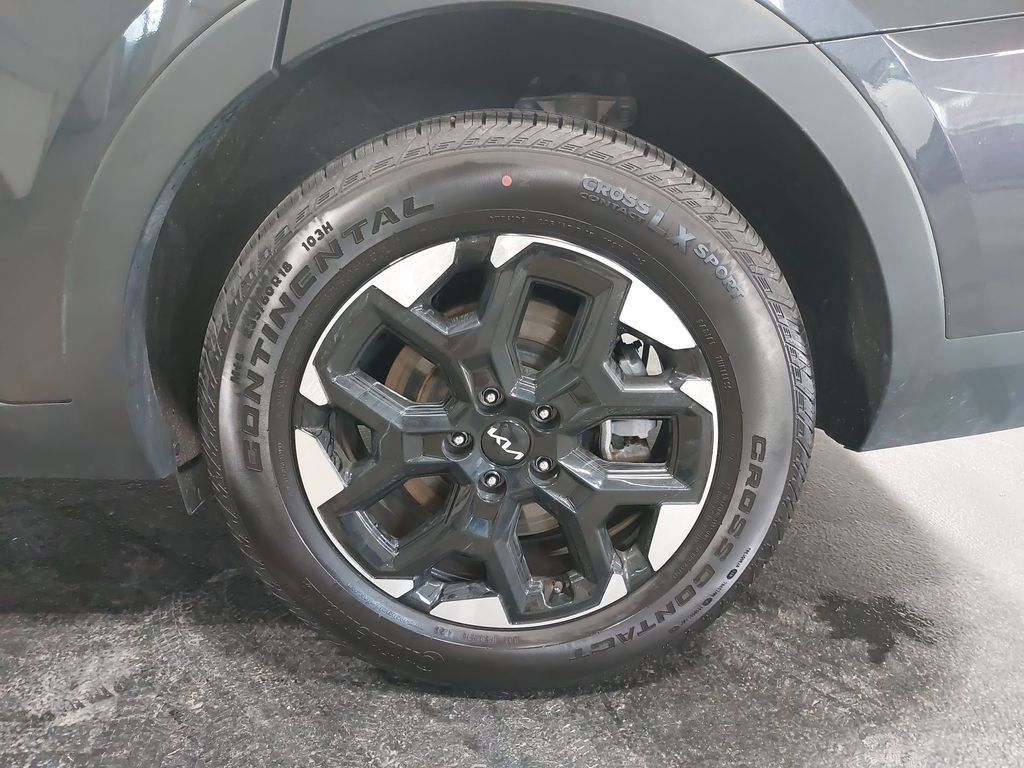 Used 2025 Kia Sorento S w/ Panoramic Sunroof Package FWD image 21