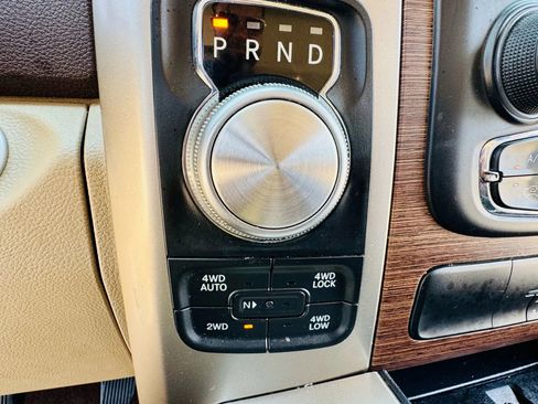 Used 2017 RAM 1500 Laramie w/ Convenience Group image 38