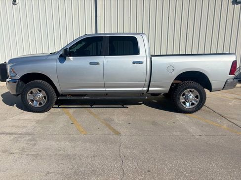 Used 2016 RAM 2500 SLT image 2