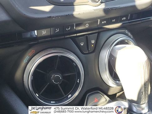 Used 2021 Chevrolet Camaro LT image 19