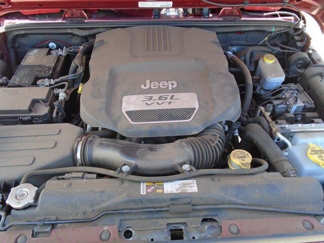 Used 2013 Jeep Wrangler Unlimited Sport AWD/4WD image 11