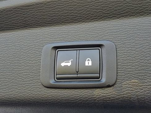 Used 2022 Mitsubishi Outlander SE AWD/4WD image 29
