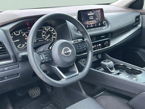Used 2023 Nissan Rogue SV FWD image 15