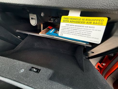 Used 2016 Dodge Challenger SRT Hellcat image 35