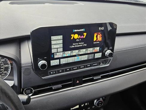 Used 2024 Mitsubishi Outlander SE image 14