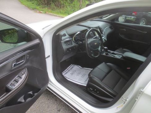 Used 2016 Chevrolet Impala LT image 7