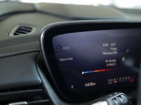 Used 2025 Buick Envision Avenir image 11