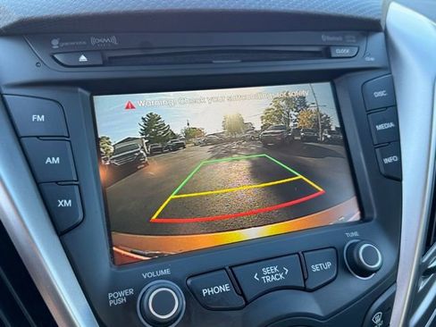 Used 2016 Hyundai Veloster Base image 19