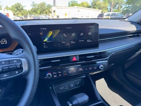 Used 2025 Kia K5 LXS image 17