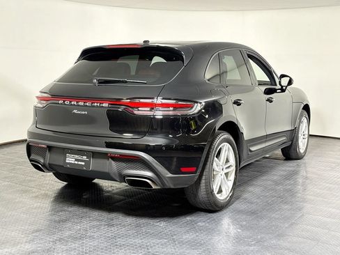 Certified 2023 Porsche Macan AWD/4WD image 7