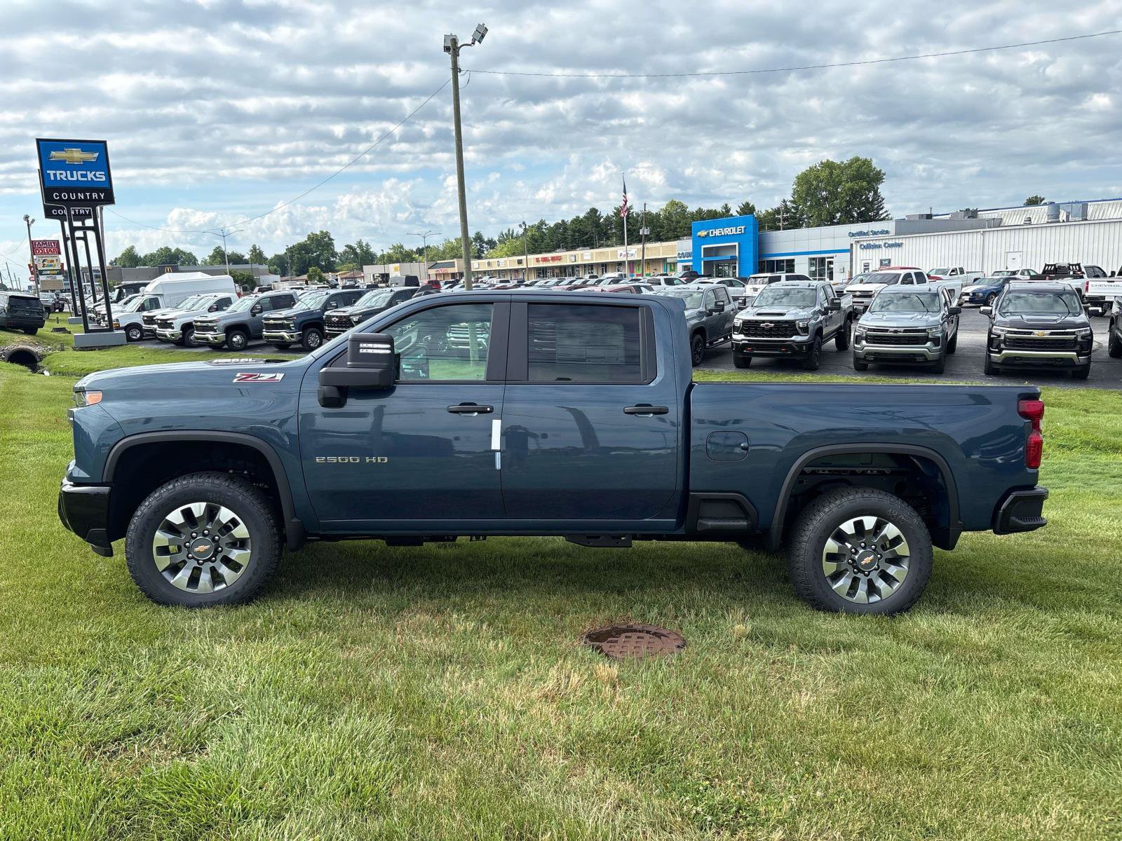 New 2026 Chevrolet Silverado 2500 Custom w/ Custom Value Package AWD/4WD image 2
