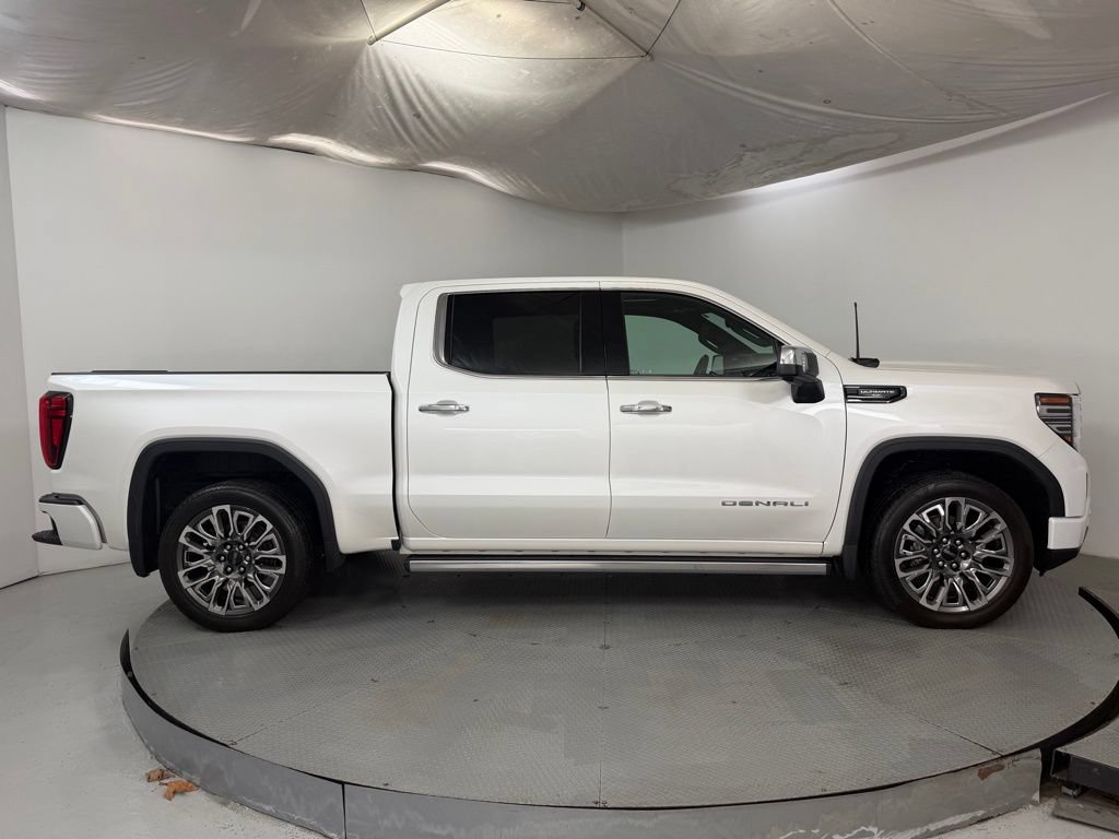 Used 2024 GMC Sierra 1500 Denali Ultimate AWD/4WD image 5