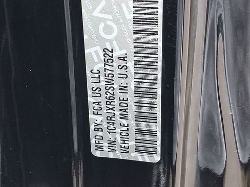 Certified 2025 Jeep Wrangler Unlimited Rubicon 4xe w/ Safety Group image 27