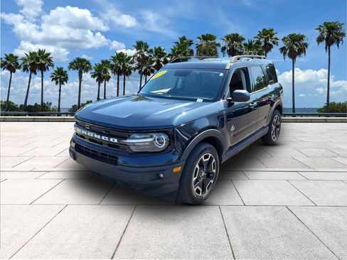 Certified 2023 Ford Bronco Sport Outer Banks AWD/4WD image 8