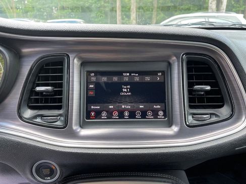 Used 2018 Dodge Challenger SXT image 26