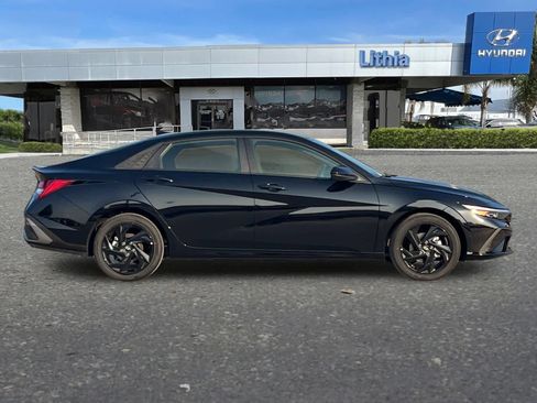 New 2026 Hyundai Elantra Sport image 9