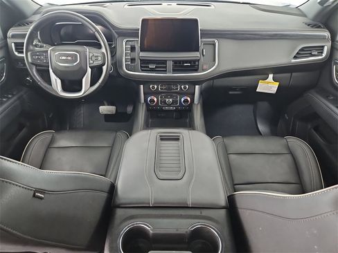 Used 2022 GMC Yukon SLT w/ SLT Premium Package image 27