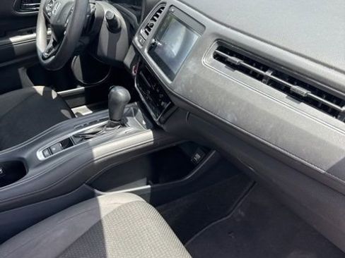 Used 2019 Honda HR-V EX image 5