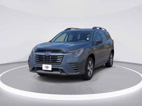 Used 2025 Subaru Ascent Premium AWD/4WD image 3