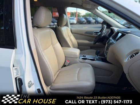 Used 2020 Nissan Pathfinder SL AWD/4WD image 21