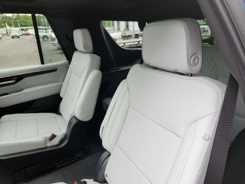 New 2026 Chevrolet Tahoe Premier AWD/4WD image 14
