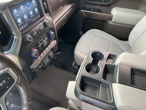 Used 2022 Chevrolet Silverado 2500 LT w/ Convenience Package image 19