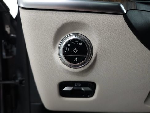 Certified 2026 Mercedes-Benz C 300 4MATIC Sedan image 9