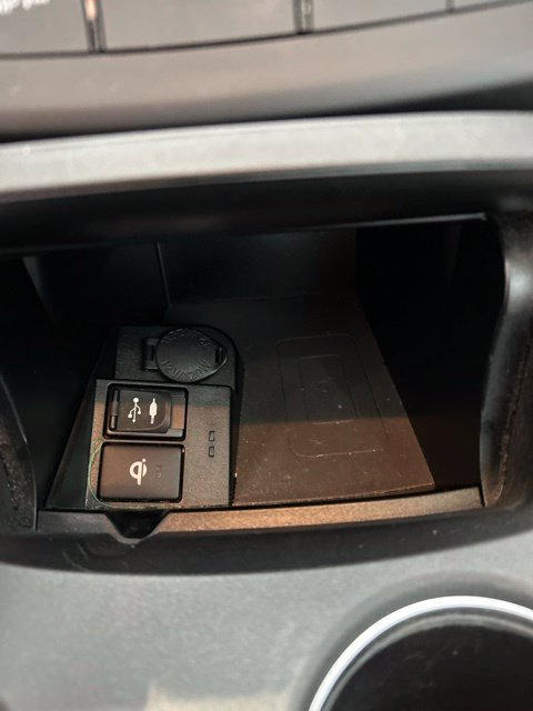 Used 2017 Toyota Camry XLE w/ Moonroof Package FWD image 20