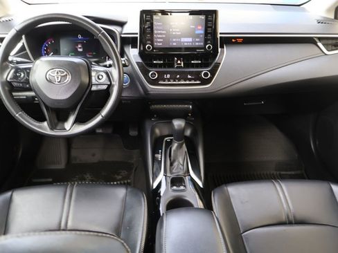 Used 2022 Toyota Corolla LE w/ Premium Interior Package FWD image 22