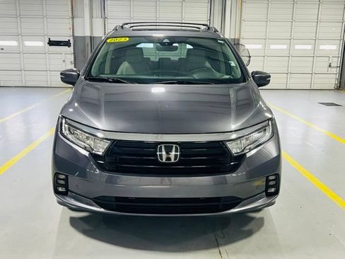 Used 2023 Honda Odyssey Elite image 17