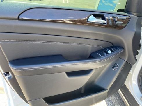 Used 2015 Mercedes-Benz ML 350 2WD w/ Premium 1 Package image 16