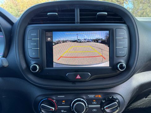 Used 2024 Kia Soul LX w/ Option Group 015 image 41