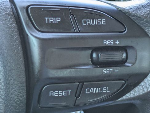 Used 2021 Kia Rio S FWD image 30